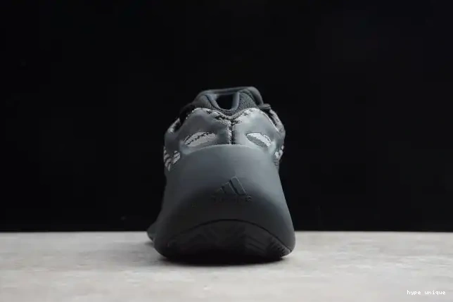 hype Yeezy 700 V3 H67799 Black Adidas Boost 0611